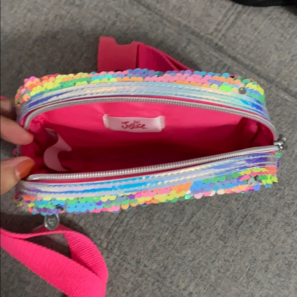 Girls' Flip Sequin Belt Bag - Picture 6 of 7